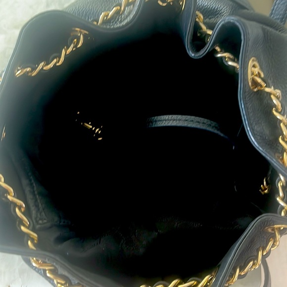 Michael Kors black bucket purse - Picture 5 of 5